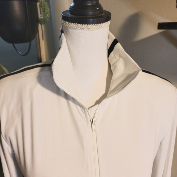 NORMA KAMALI Striped Jacket - Picture 3 of 10